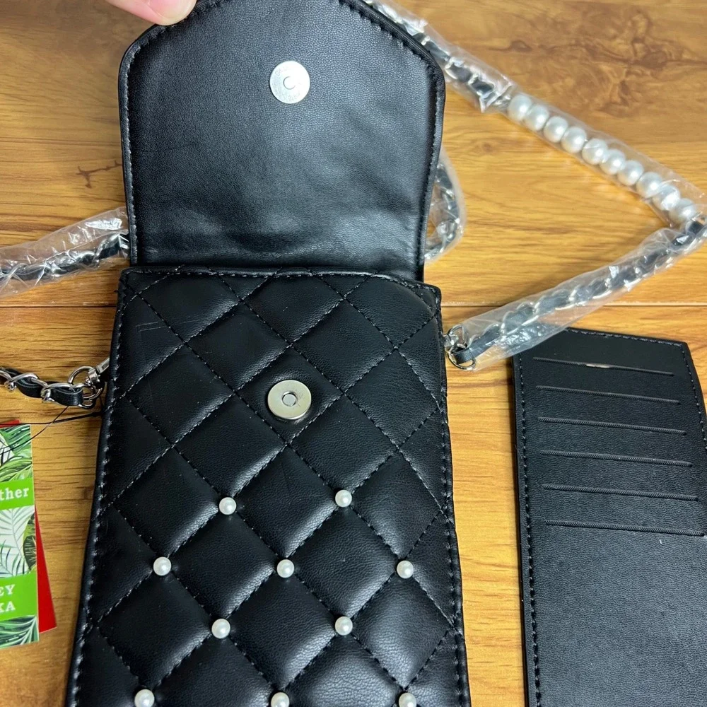Badgley Mischka Crossbody Phone Case Black Pearl Quilted Vegan‎ Leather NWT